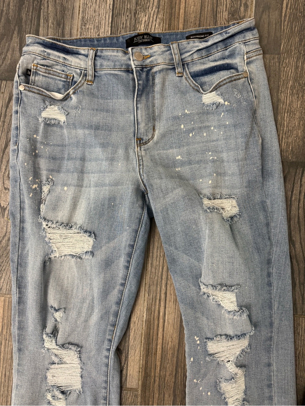 Judy Blue Boyfriend Fit paint splatter distressed Jeans - size 13/31 - Picture 2 of 7